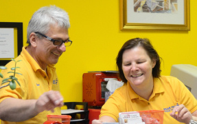 photo of physical therapists Iwona and Chris